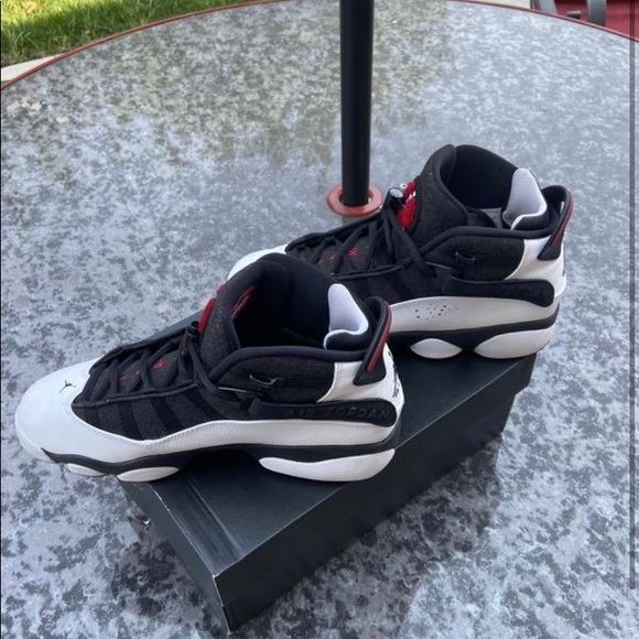 Six rings - Picture 3 of 5